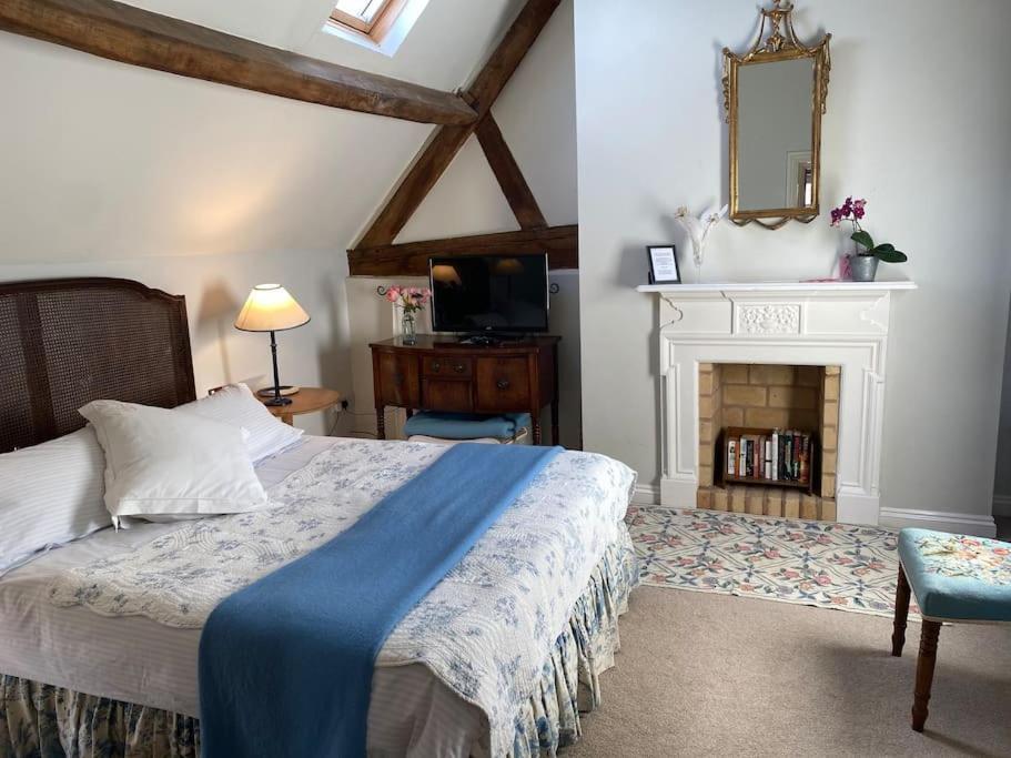 Cottage Barn Conversion On Working Farm Worcester Exteriér fotografie