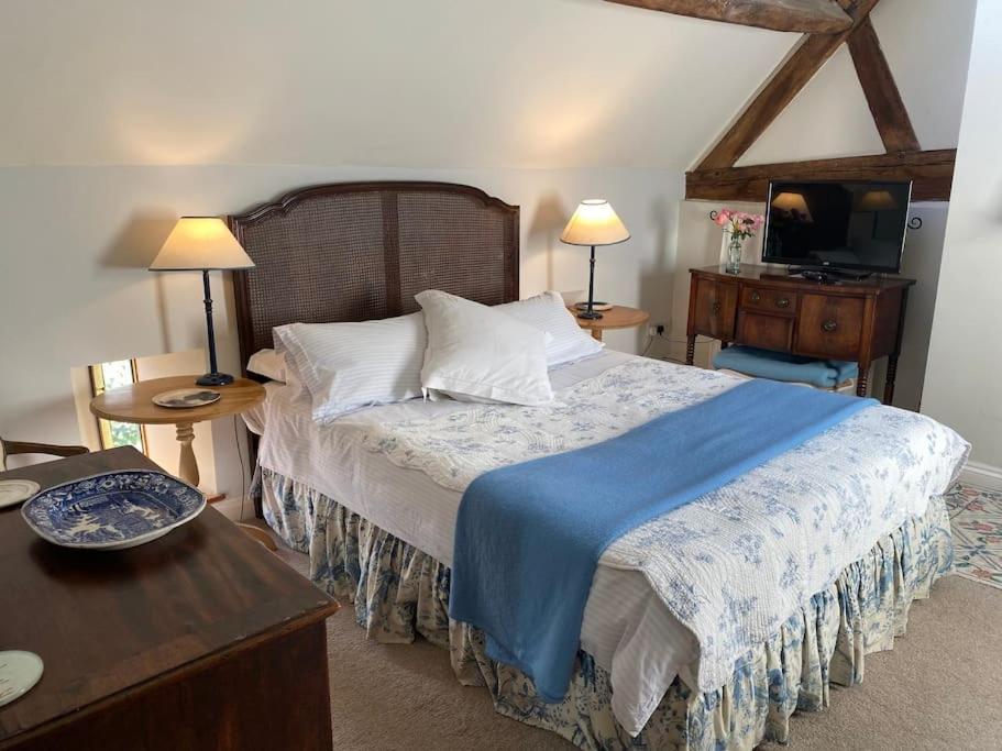 Cottage Barn Conversion On Working Farm Worcester Exteriér fotografie
